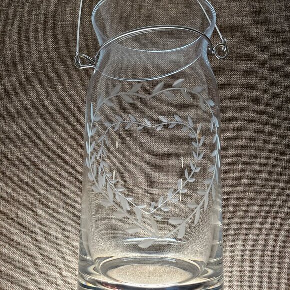 Clear Crystal Heart Etched Hurricane Lantern With Silver Metal Swivel Handle - Picture 6 of 12